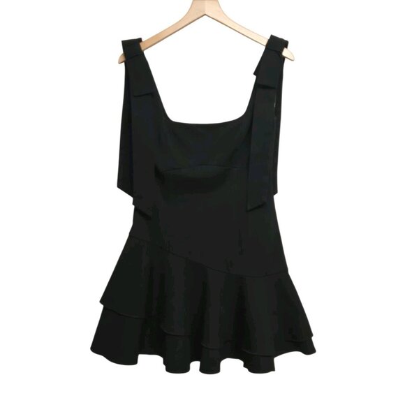 Elliatt Lucky Dress Medium Black Sleeveless Bow Accent Tiered Luxe Ponte Knit - Picture 5 of 11